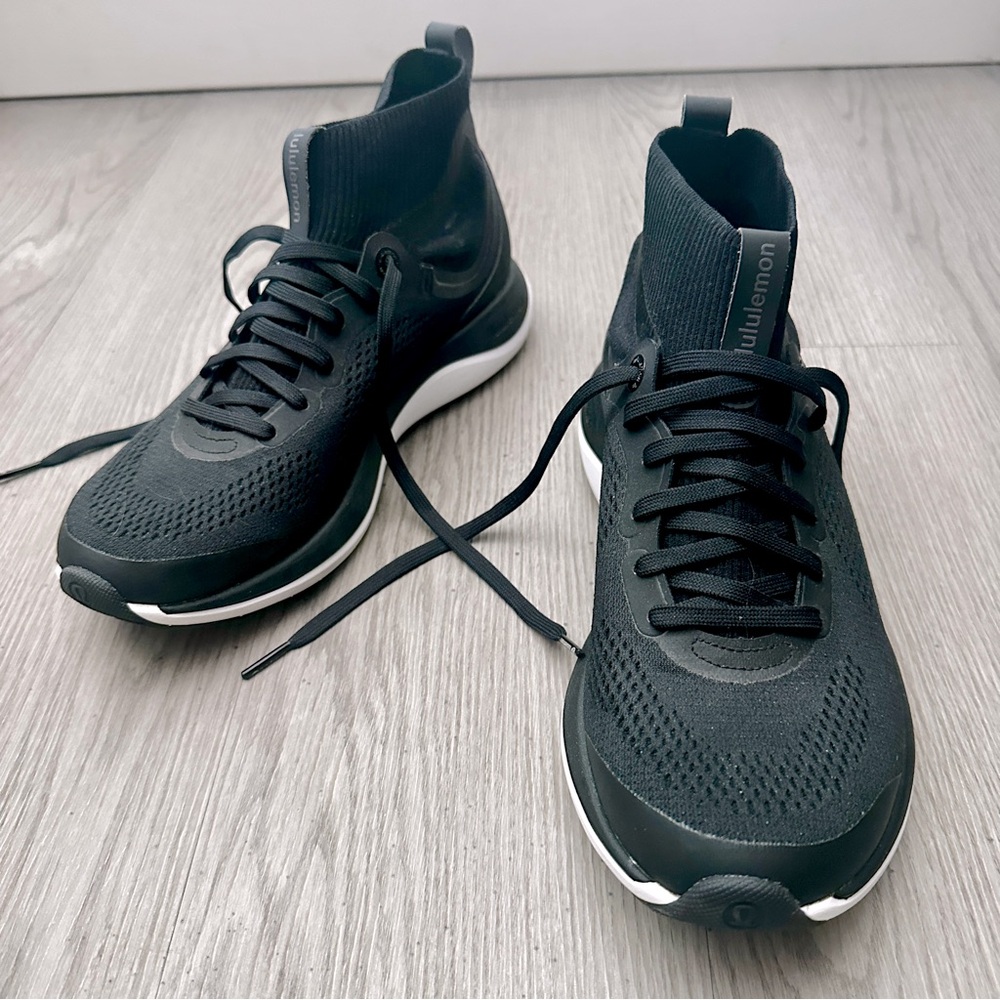 Lululemon Chargefeel